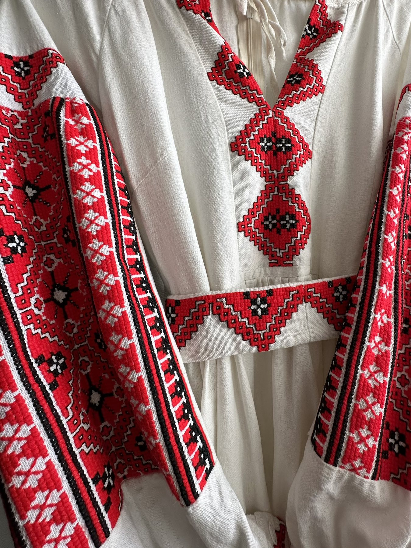 Трансформована мною сукня зі скрині прабабусі Трансформована мною сукня зі скрині прабабусі